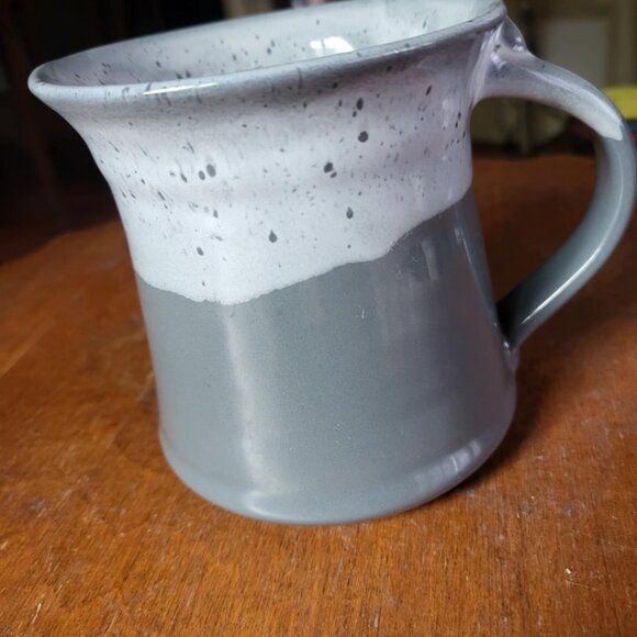 Pair of Artisan Ceramic Coffee Mugs in Gray tones~ Beautiful and large 14 oz - Picture 5 of 8